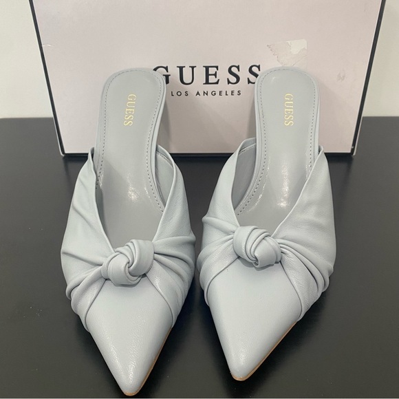 Guess Women's Akela Knot Front Pointed Toe Mules Leather Light Gray Size 5.5 - Picture 3 of 6